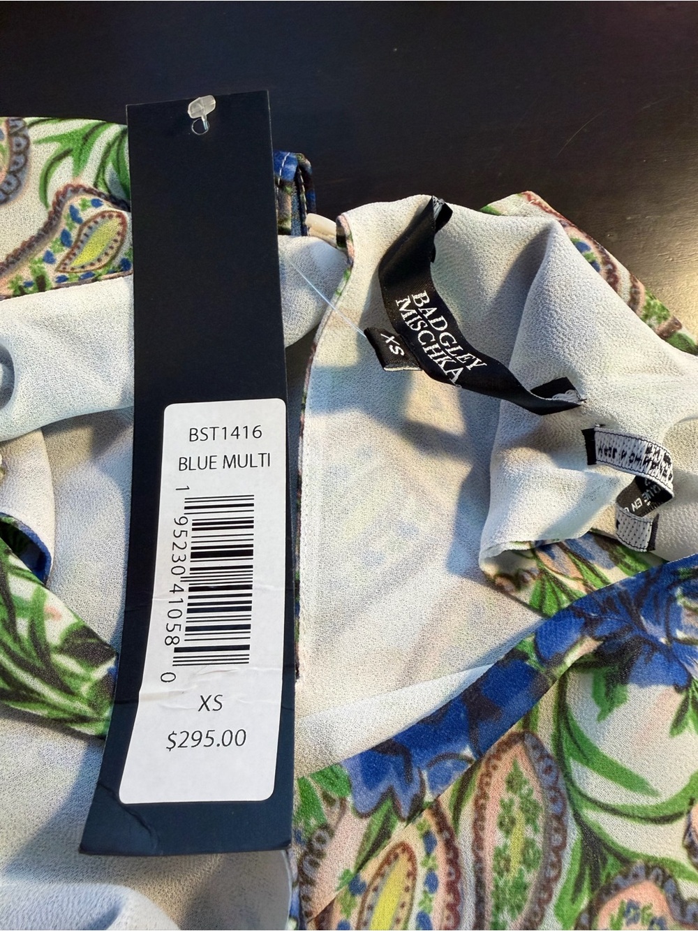 NWT Badgley Mischka Women’s Sleeveless Blouse w/ Capelet in Blue Floral Multi XS - Picture 4 of 16